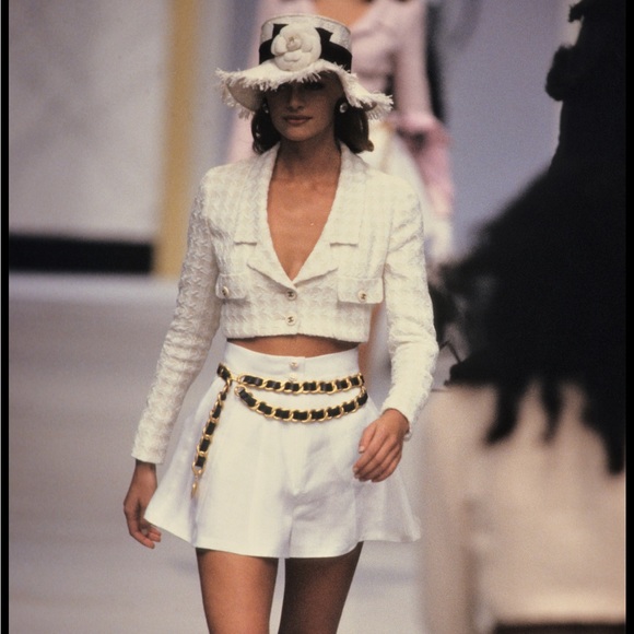 SOLD! 💔 Rare Vintage CHANEL 1993 SS Runway Tweed Cropped Jacket Blazer CC Logo - Picture 3 of 17